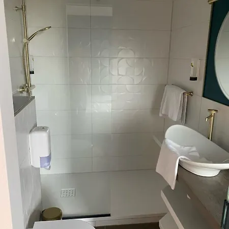 Logis Restaurant A L'etoile Hotel