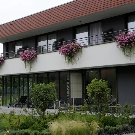 Logis Restaurant A L'etoile Wingersheim-les-Quatre-Bans