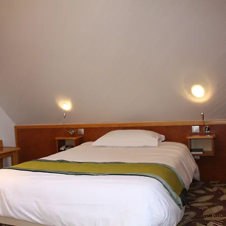 Logis Restaurant A L'etoile Hotel