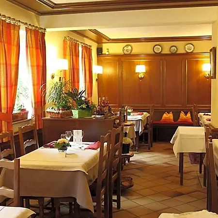 Hotel Logis Restaurant A L'etoile 3*