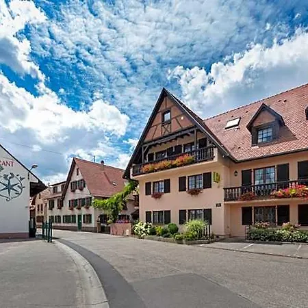 Logis Restaurant A L'etoile Hotel