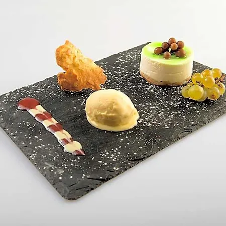 Hotel Logis Restaurant A L'etoile 3*