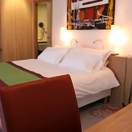 Отель Logis Restaurant A L'etoile