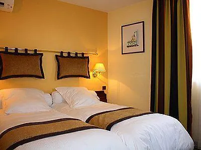 Отель Logis Restaurant A L'etoile 3*