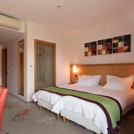 Logis Restaurant A L'etoile Hotel 3*